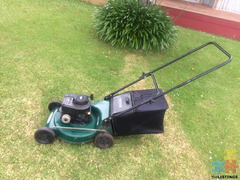 Lawn mower with catcher 4 stroke