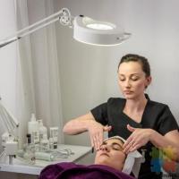 Experienced Beauty Therapist Required