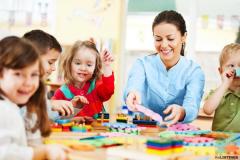 Qualified and unqualified daycare teachers