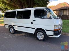 Toyota Hiace Van 2.8 Diesel Auto 1996 long Wheel base has all the options goes amazing Reliable