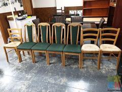 SELLING SOLID RIMU DINING TABLE AND X7 CHAIRS