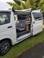 TOYOTA HIACE Perfect car for work and travel !!! 6 seats 5 doors